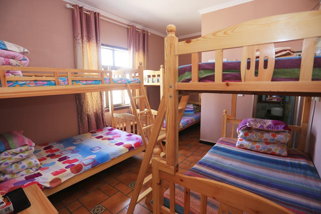 Dunhuang 8090 Guest House Exterior photo