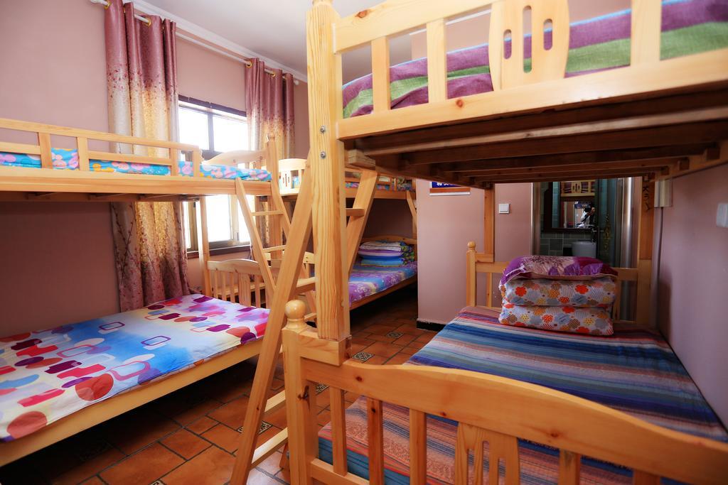 Dunhuang 8090 Guest House Exterior photo